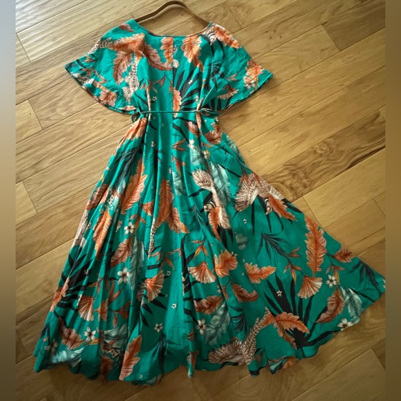 Amanda Laird Cherry - Botanical Print Cotton/Linen Short Sleeve Midi Wrap Dress - Picture 1 of 7